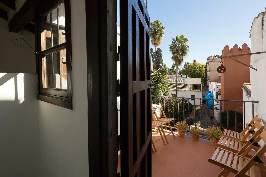Ferienwohnung Holi-Rent Historic House Next To The Alcazar Sevilla Exterior foto