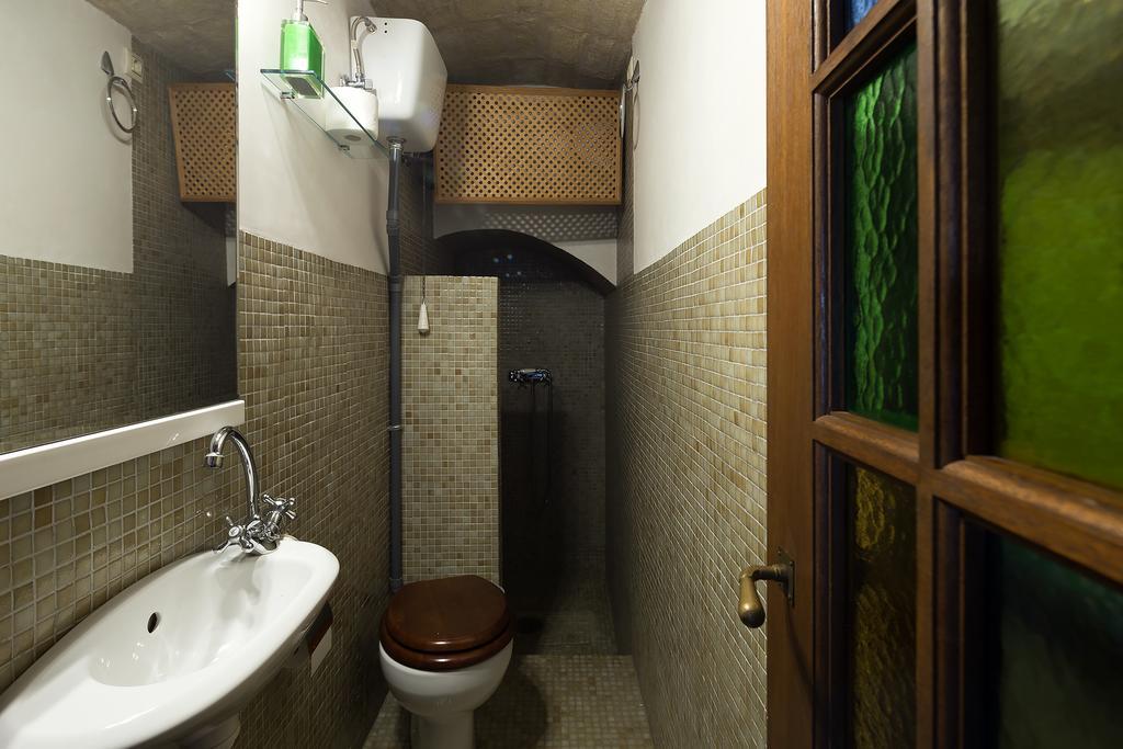 Ferienwohnung Holi-Rent Historic House Next To The Alcazar Sevilla Exterior foto
