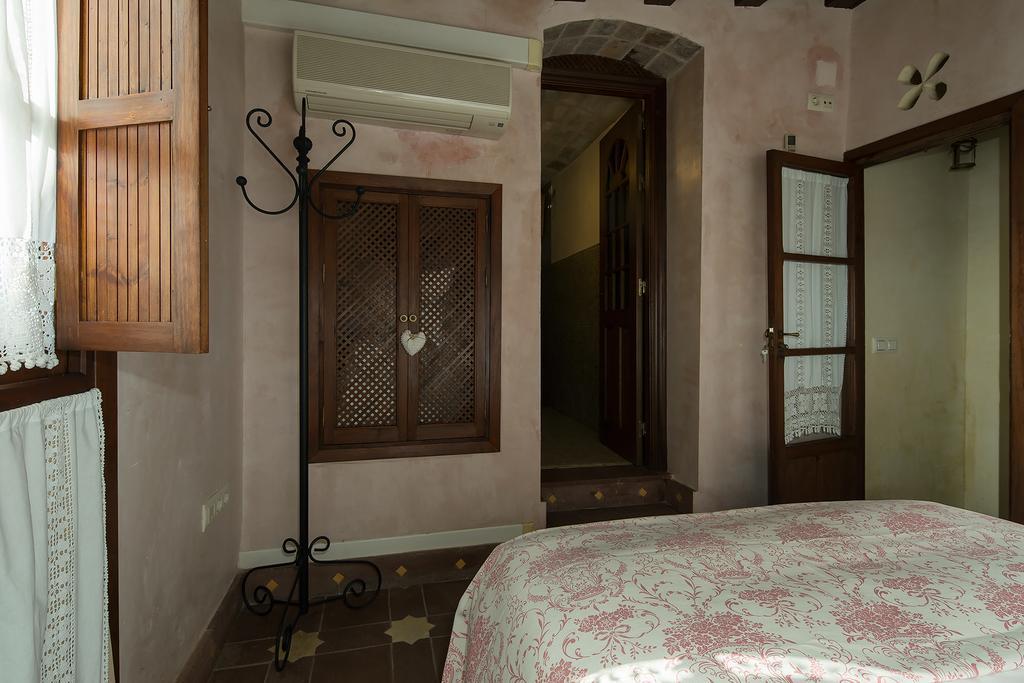 Ferienwohnung Holi-Rent Historic House Next To The Alcazar Sevilla Exterior foto