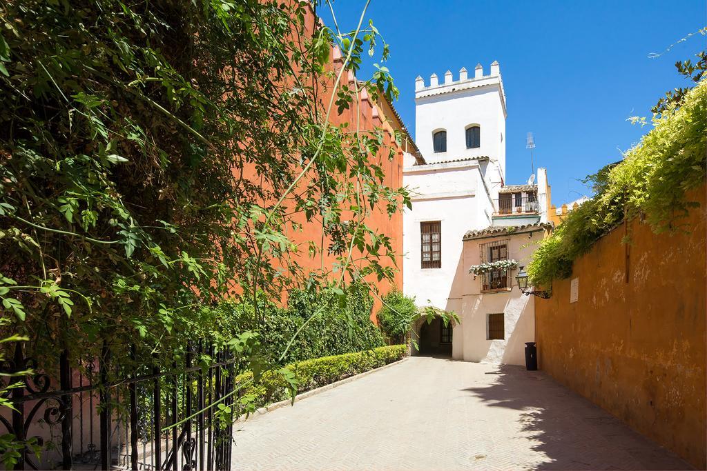 Ferienwohnung Holi-Rent Historic House Next To The Alcazar Sevilla Exterior foto
